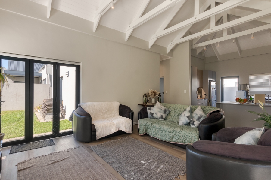 3 Bedroom Property for Sale in Aan de Wijnlanden Western Cape